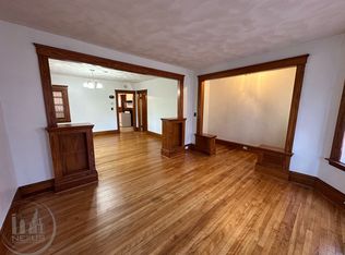 49 Houghton St APT 1, Worcester, MA 01604