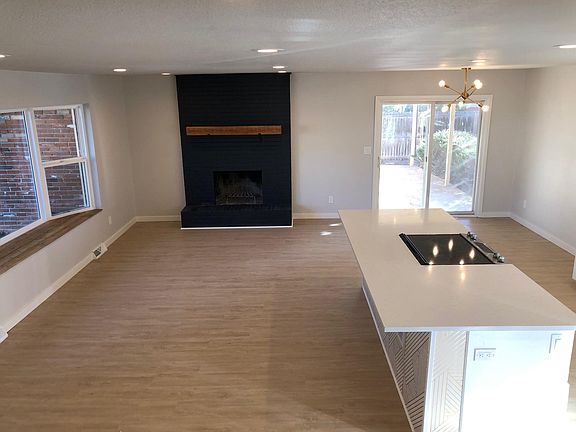 5th image of 5020 W Fremont Ave