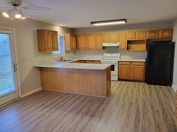 Eat in Kitchen - electric appliances