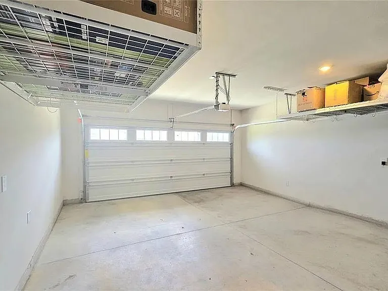 327 Valley Oak Dr — Photo 34