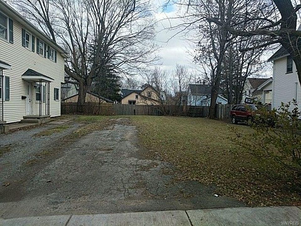 1st image of 21 Hutchins Pl