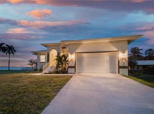 4 Live Oak Ln, Fort Myers, FL 33905
