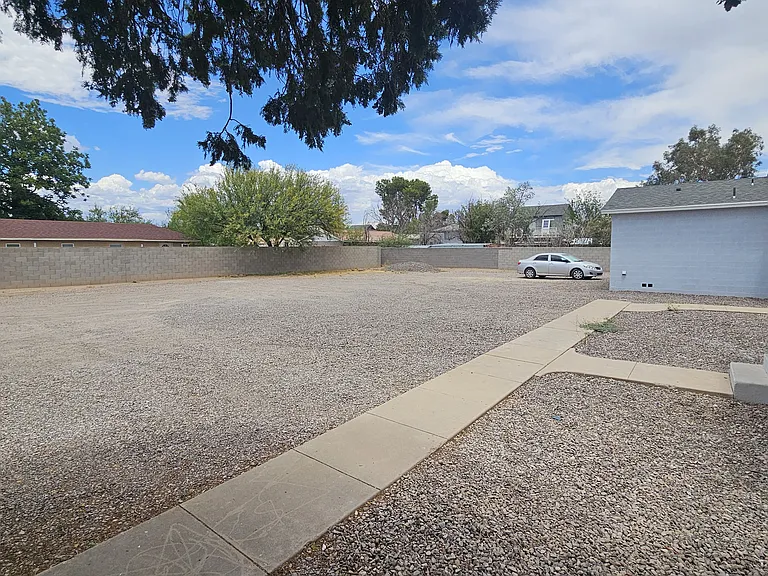 1123 S Central Ave #3 — Photo 16