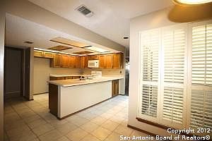 4th image of 4214 Hilton Head St