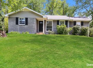 572 Whispering Hills Dr, Nashville, TN 37211