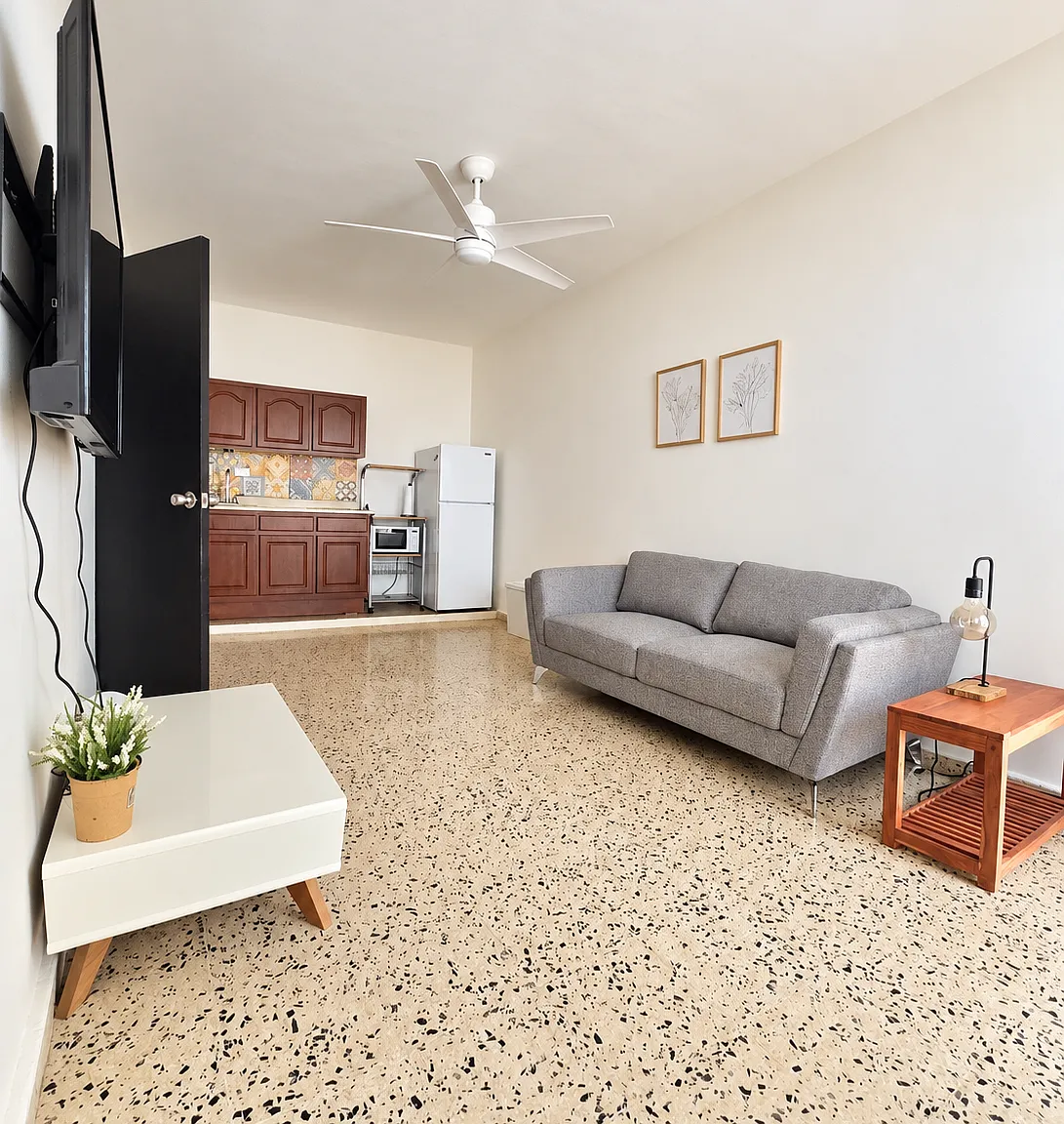 1 bed, $1,300 — Photo 3