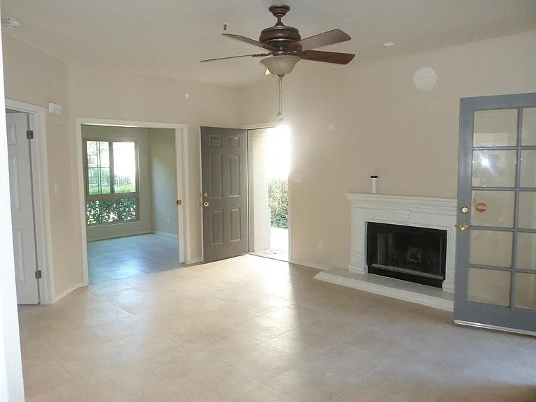 100 E Fillmore St #112 — Photo 7
