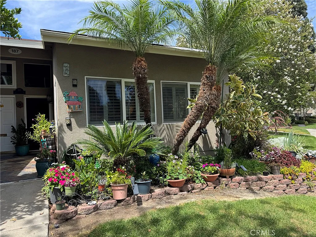 1 bed, 1100 sqft, $2,550 — Photo 2