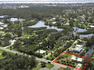 20 S Oxford Dr, Englewood, FL 34223