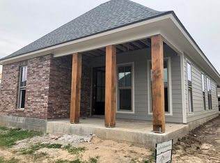 516 Bourdette Dr, Lafayette, LA 70507