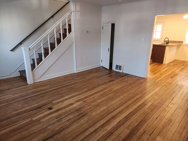 343 S Marshall St — Photo 2