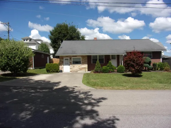 4 Tucker St, Buckhannon, WV 26201