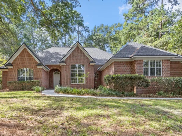 8905 Winged Foot Dr, Tallahassee, FL 32312