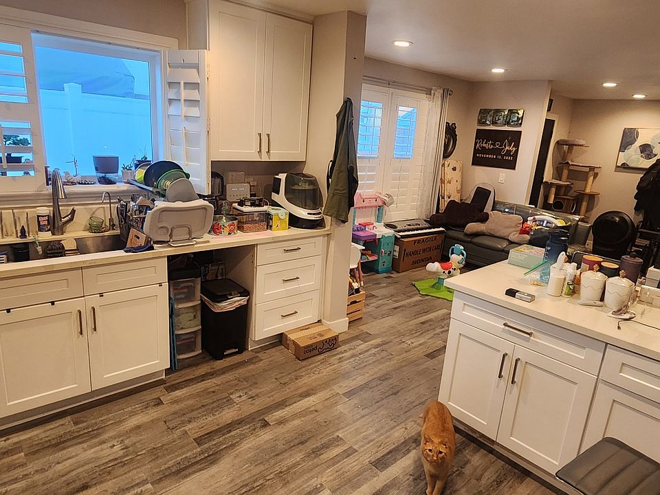 1st image of 9612 Somerset Blvd #1/2