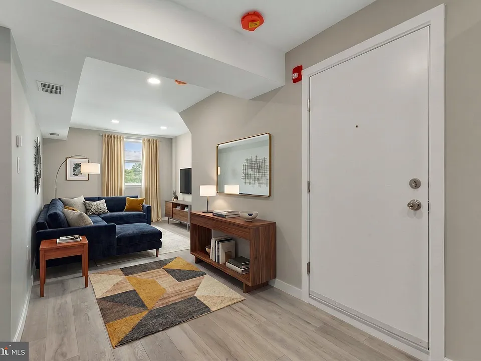 435 W Susquehanna Ave #2