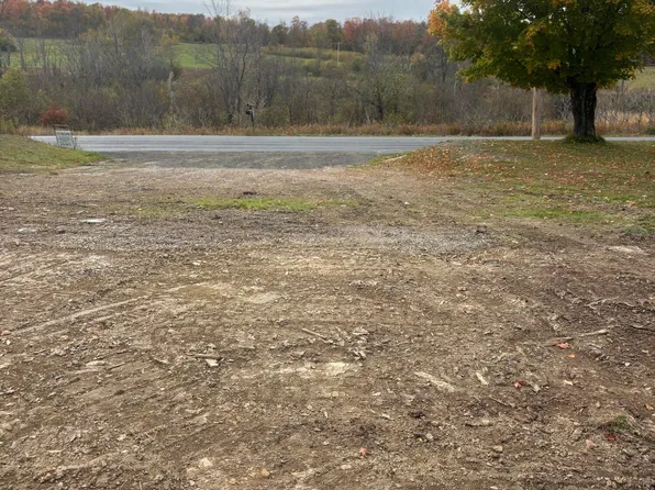 82 Back Road, Skowhegan, ME 04976