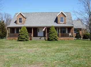 13 Barsdis Ln, East Hampton, NY 11937