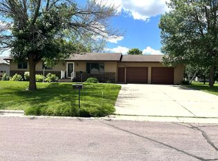 1570 Meadowlark Ln, Fairmont, MN 56031