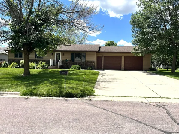 1570 Meadowlark Ln, Fairmont, MN 56031