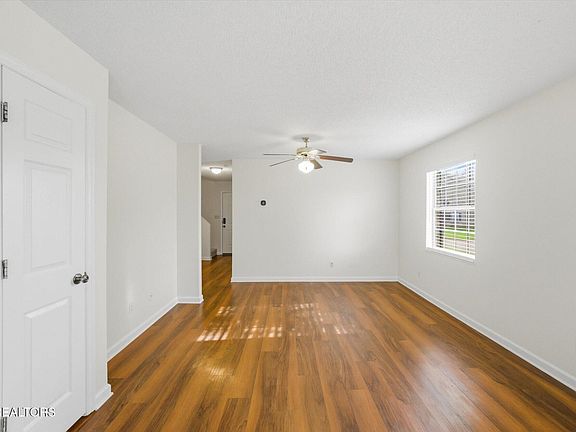 5th image of 5321 Trace Manor Ln