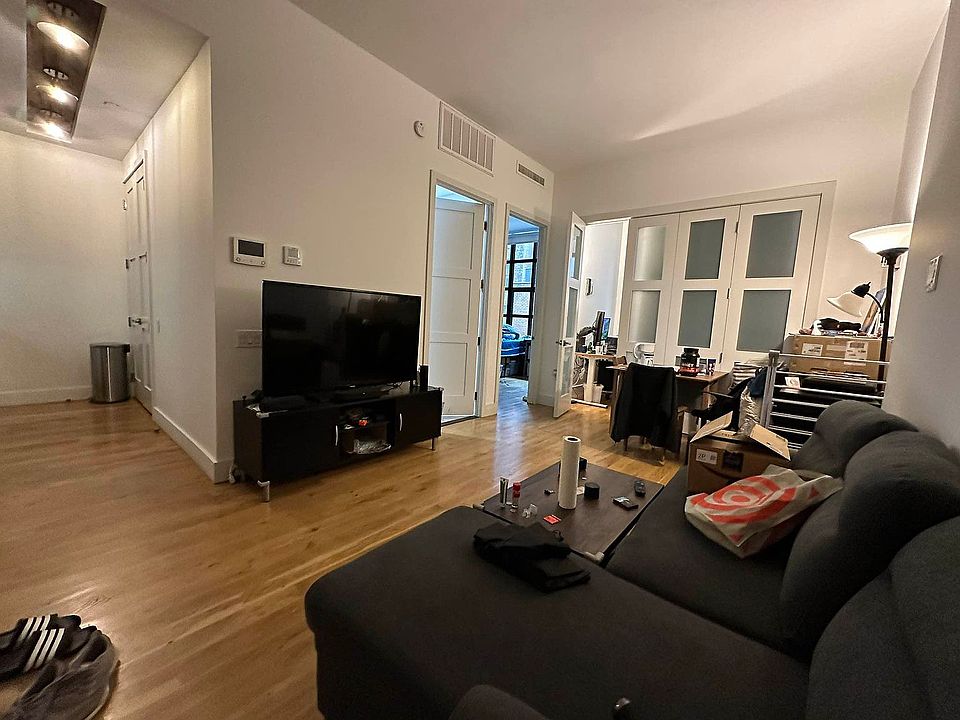 1st image of 41-21 28th St #2P