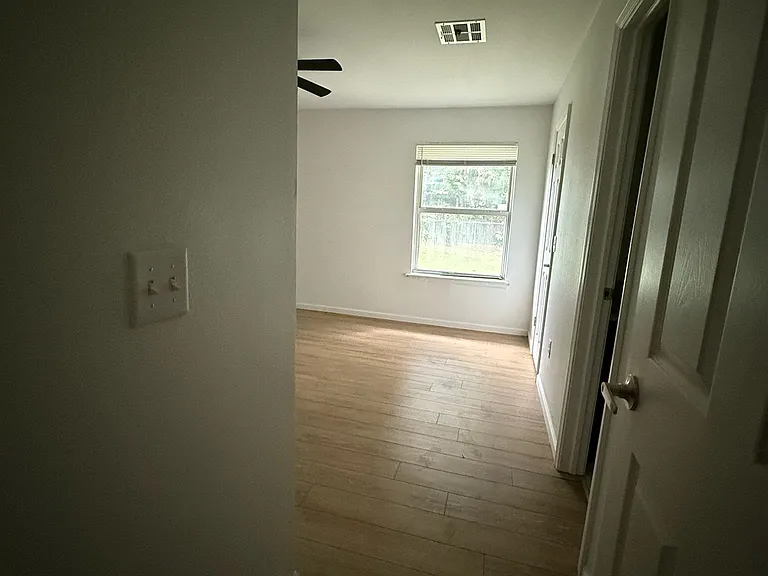 12720 E 39th St — Photo 5