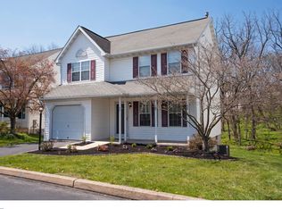 42 Blackberry Dr, Pottstown, PA 19464