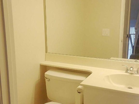 4th image of 2026 S Bon View Ave APT D