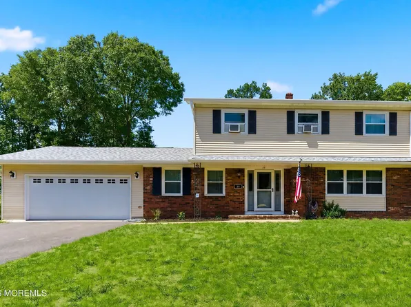 24 Livingston Drive, Howell, NJ 07731