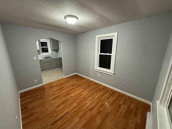 2nd image of 51 Lee Park Ave