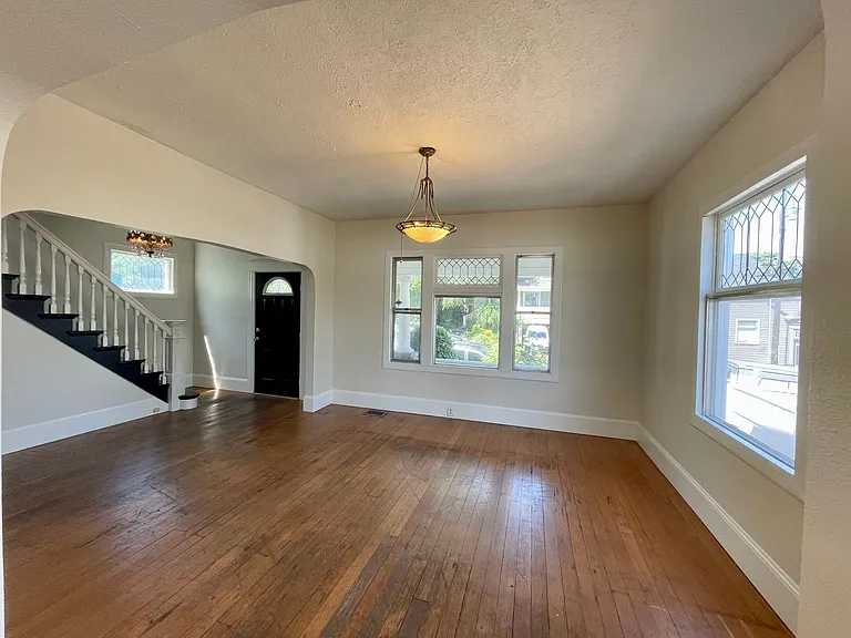 3018 SE 7th Ave — Photo 4