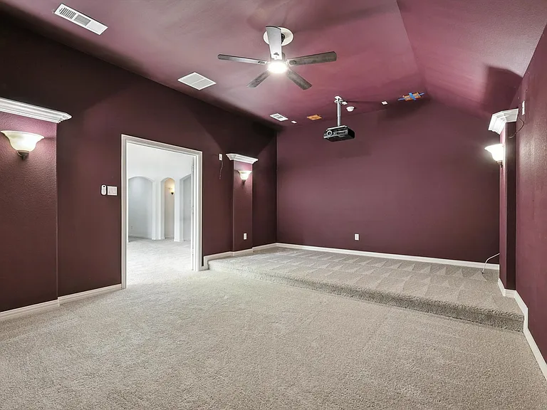 10421 Sexton Dr — Photo 33