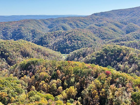 4th image of Snake Run Rd