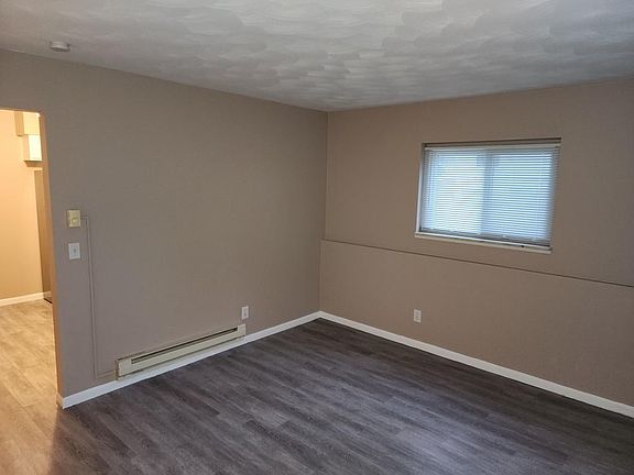3rd image of 1225 Willow St #3