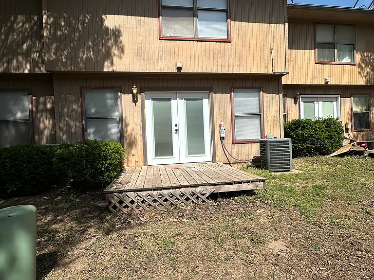 1320 N Rockwell Ave #K — Photo 11