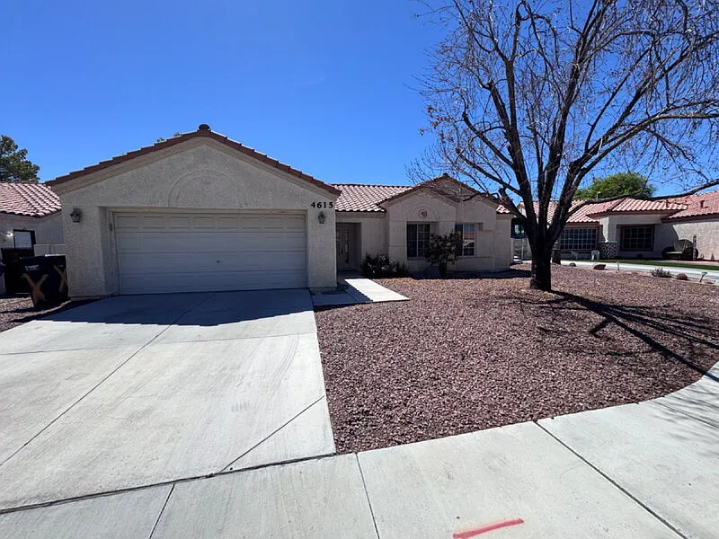 3 bed, 2.0 bath, 1286 sqft, $1,850 — Photo 1
