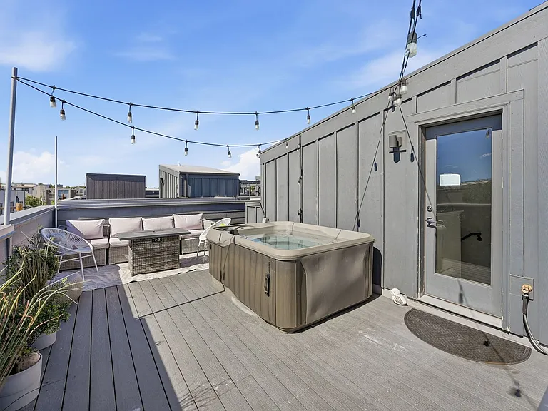 1731 Irving St #105 — Photo 51