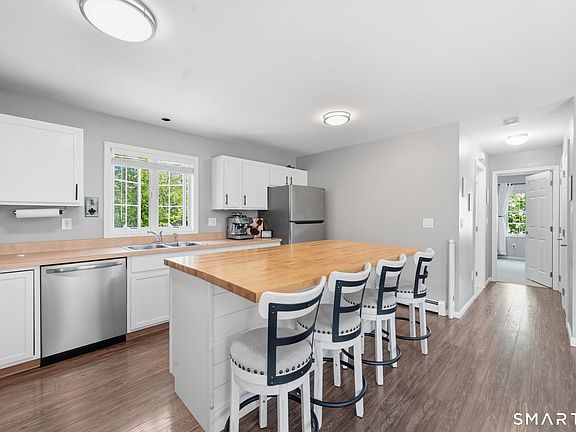 4th image of 45 Sunset Terrace