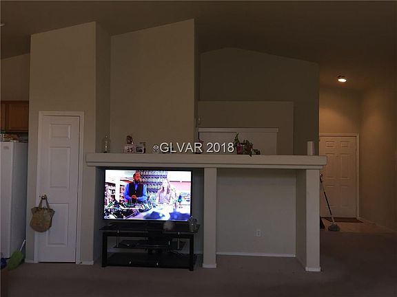 4th image of 5916 Crestmont Dr