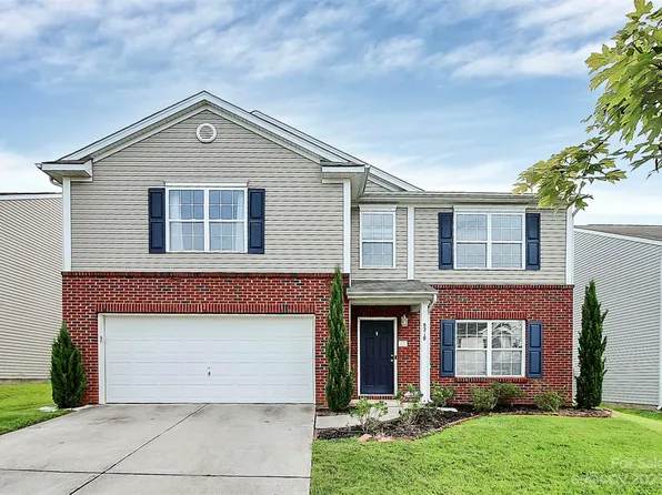 8218 Escaflowne Ave, Charlotte, NC 28216