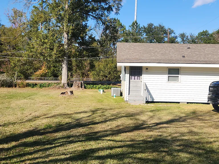 22050 Highway 22 — Photo 2