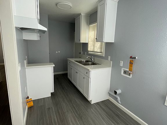 2nd image of 8905 Tope Ave #8905