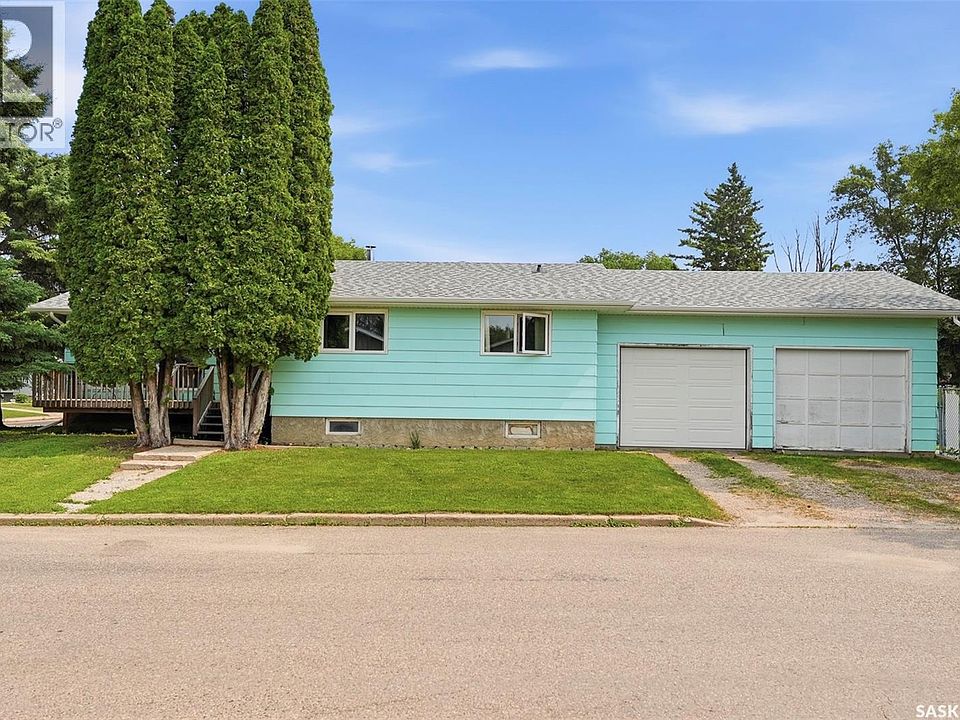 1st image of 29 Macdowall Cres