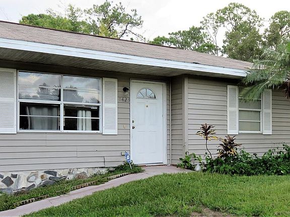 3rd image of 1423 Loveland Blvd