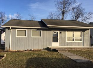 12 Grove St, Hancock, MD 21750