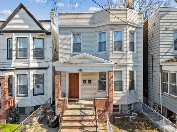 32 Troy St Floor 1, Jersey City, NJ 07307