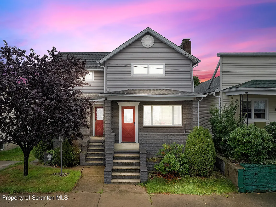 219 Lincoln St, Dupont, PA 18641 | Zillow