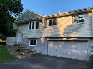 422 Cardigan Rd #5, Shoreview, MN 55126