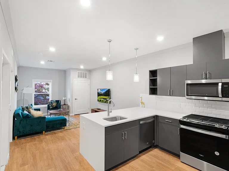 Metro526 Luxury Apartments — Photo 19