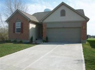 516 Wildrose Ln, Clayton, OH 45315